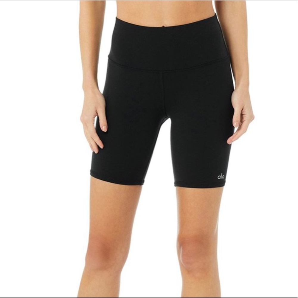 Alo biker shorts. Worn only twice.